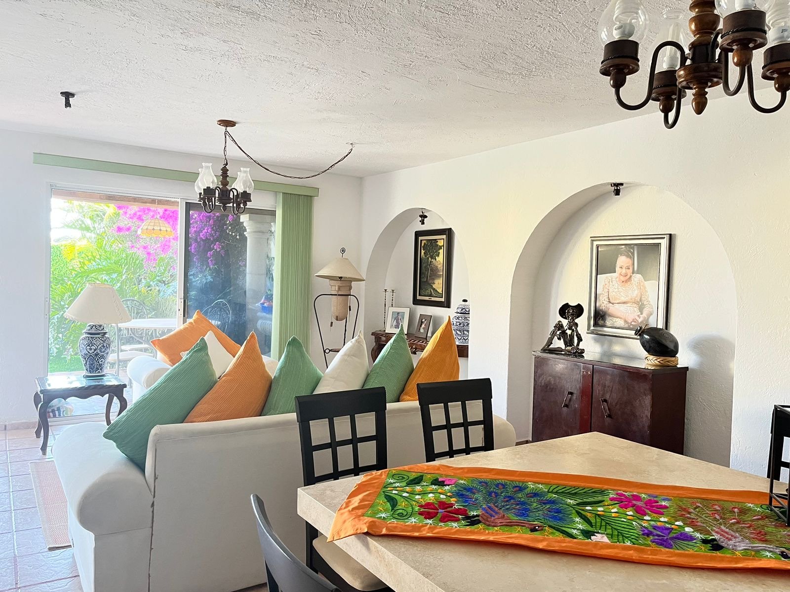 ff6b8f0f-f9c0-4b71-abfd-20ffbd4c1015